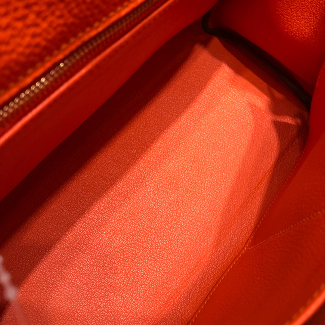 Hermes Kelly 28cm Handbag Shoulder Bag in Feu Orange Togo Leather